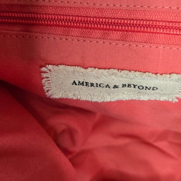 NWT  America and Beyond Isabella Embellished Hand Beaded Tote Isabella Embellish - Picture 5 of 13